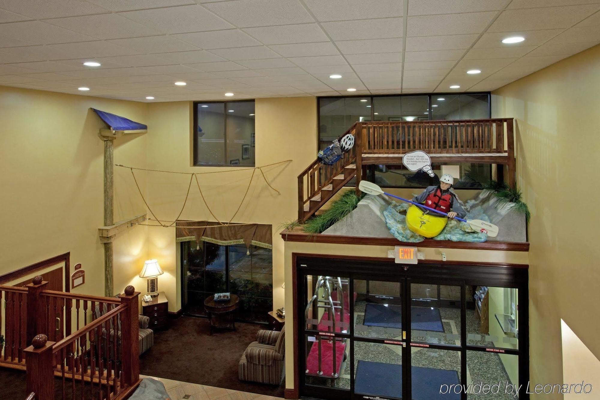 Holiday Inn Express & Suites Charlotte Arpt-Belmont By Ihg Exterior photo